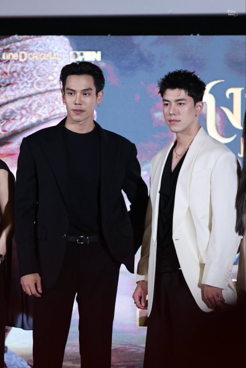 ปอวอไม่กินกระเทียม tweet media