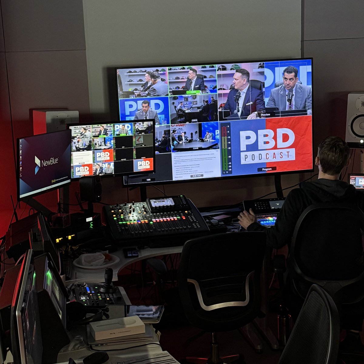 The Greek socialist Eva Kaili was arrested with suitcases of Qatari cash. 

It was unfortunately easy for Qatar to buy 15/20 MEPs,

says Polish MEP <a href="/D_Tarczynski/">Dominik Tarczyński MEP</a> as he explains Qatargate, the EU’s biggest corruption scandal on <a href="/patrickbetdavid/">Patrick Bet-David</a>’s show.

➡️ youtube.com/live/sb6wXtmFk…