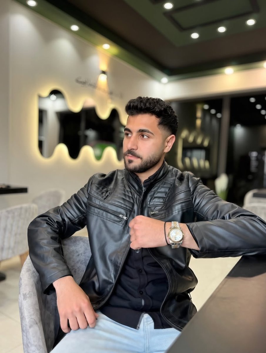 Mario Cyrus tweet media