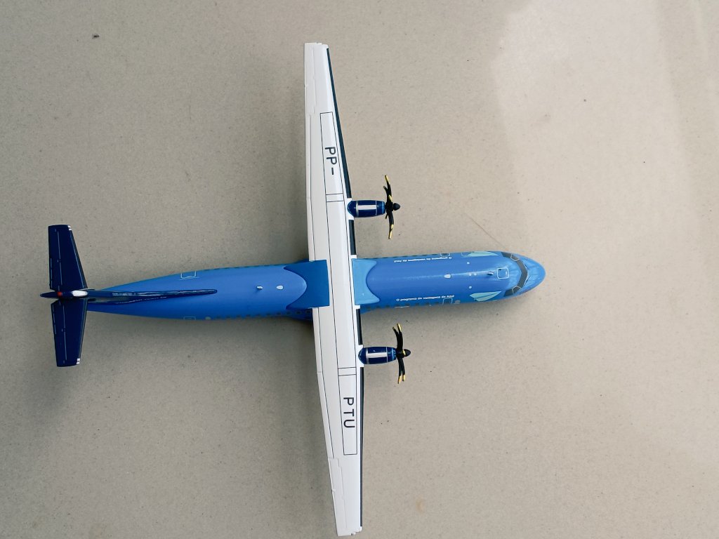 My New one, AZUL ATR72, scale 1:200