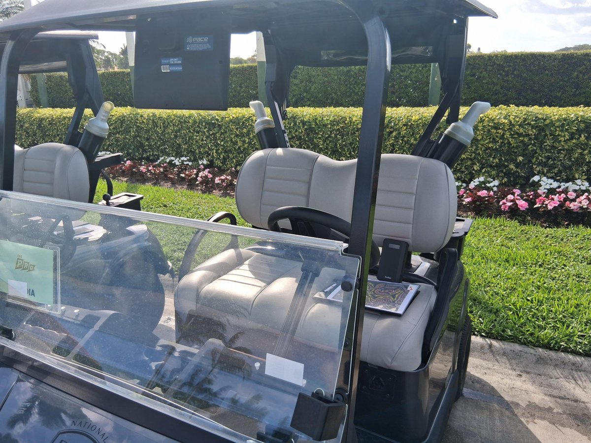 Daniel Plainview ☕ tweet media