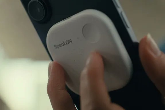 theguycornernyc's tweet image. Voice typing should save time, not create more work. @SpeakON_Global cleans up your words as you talk, no “ums,” no fixing later.

Here’s why it might be the smartest AI dictation tool yet 👇
theguycornernyc.com/2026/04/21/wha…

#AI #Productivity #VoiceTech #TechReview