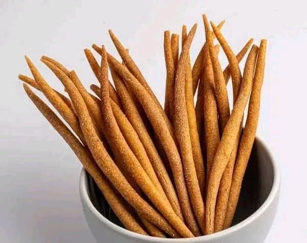 cometonigeria's tweet image. This one is for real snack lovers 😍🇳🇬

Are you team Kokoro 🥨 (The ultimate crunchy corn snack of the West) or team Donkwa 🌶️ (The sweet &amp;amp; spicy peanut treat of the North)?

Which crunch commands your day: The snap of Kokoro 🥨 or the spice of Donkwa 🌶️?

#ComeToNigeria #Snacks