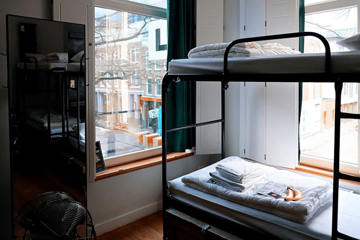 hometrottersorg's tweet image. Modern Student Residences That Balance Comfort and Community
thehometrotters.org/modern-student…

#Modern #Student #Residences #Balance #Comfort #Community #Services