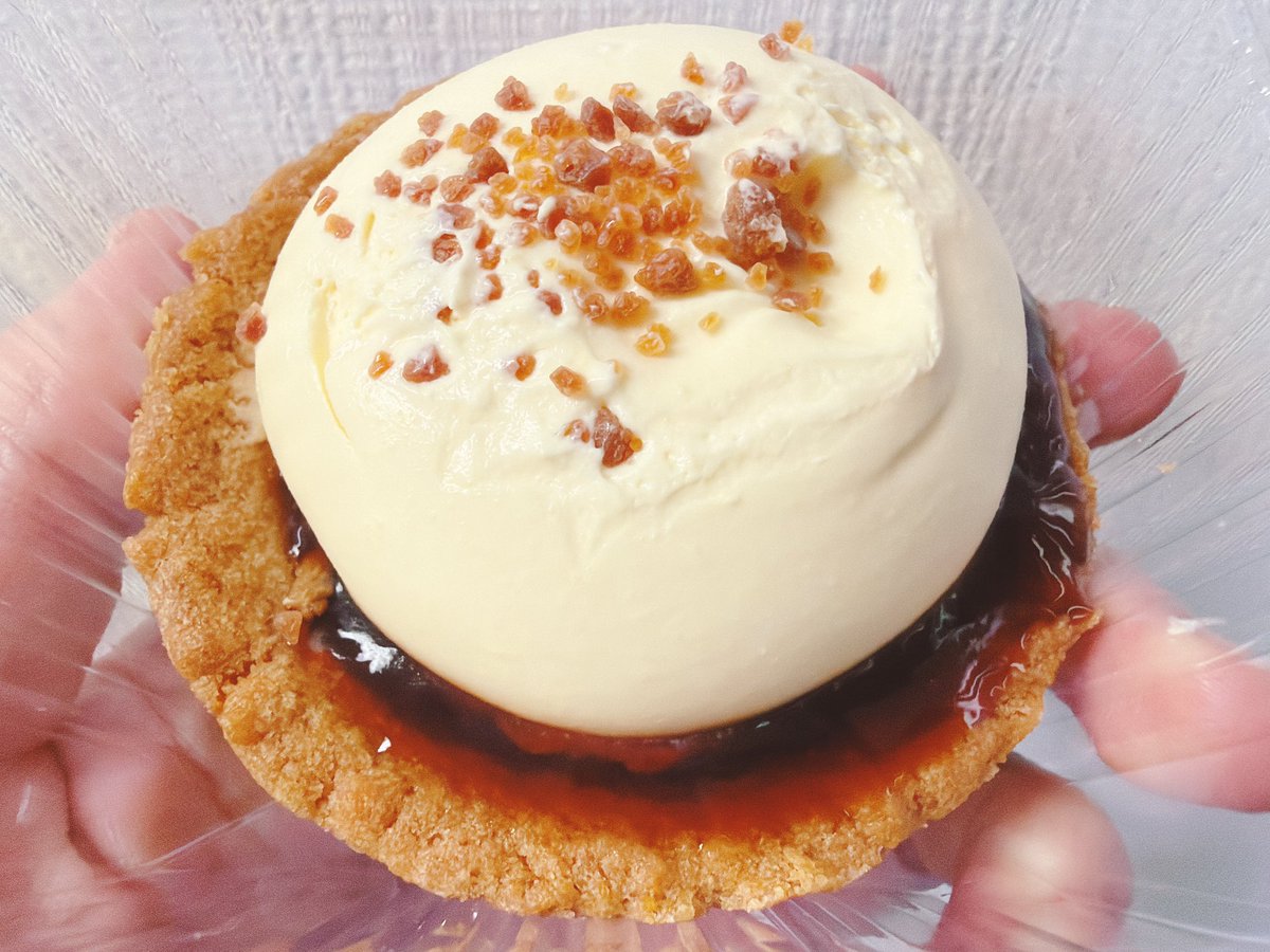 ローソンの「八天堂とろ〜りカスタードタルト」🥧