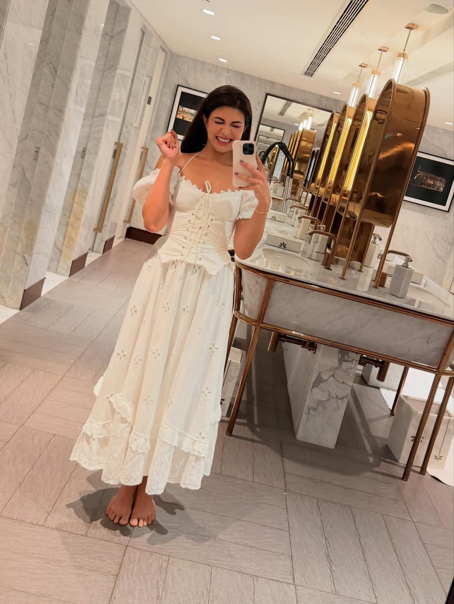 Randukone tweet media