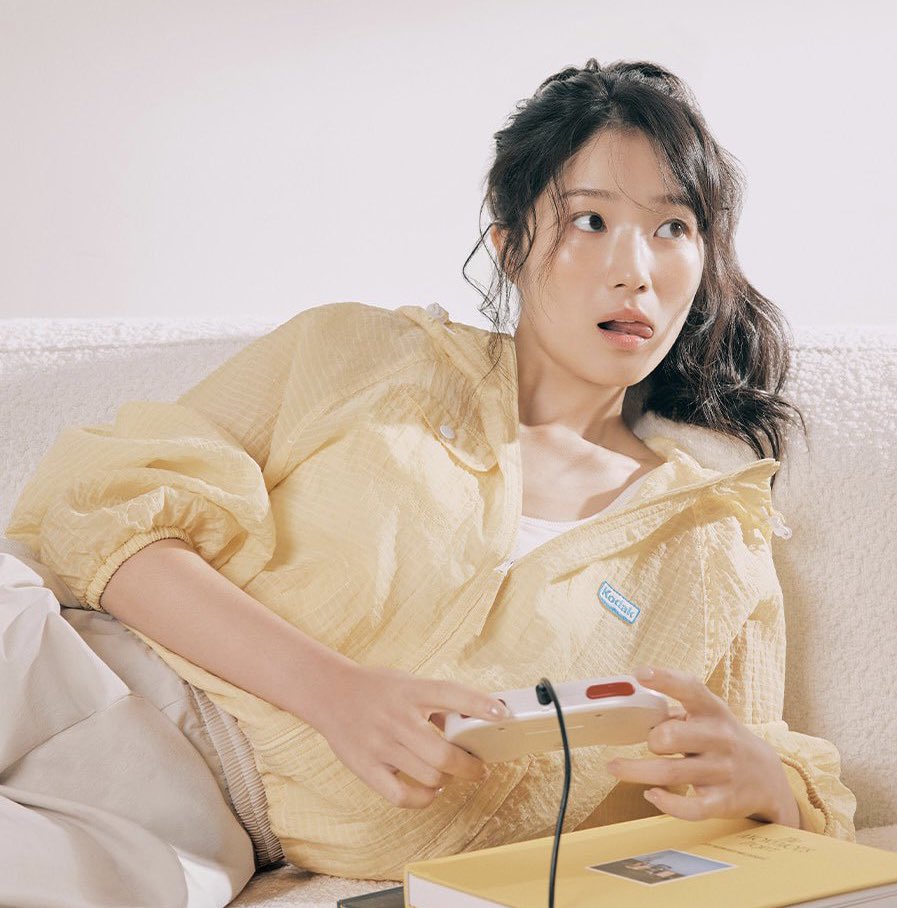 gigi 𝜗𝜚 tweet media