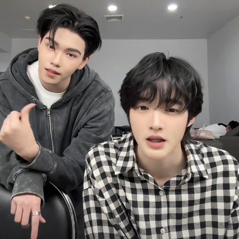 ღᴗꊞferry ⁎⁺ tweet media