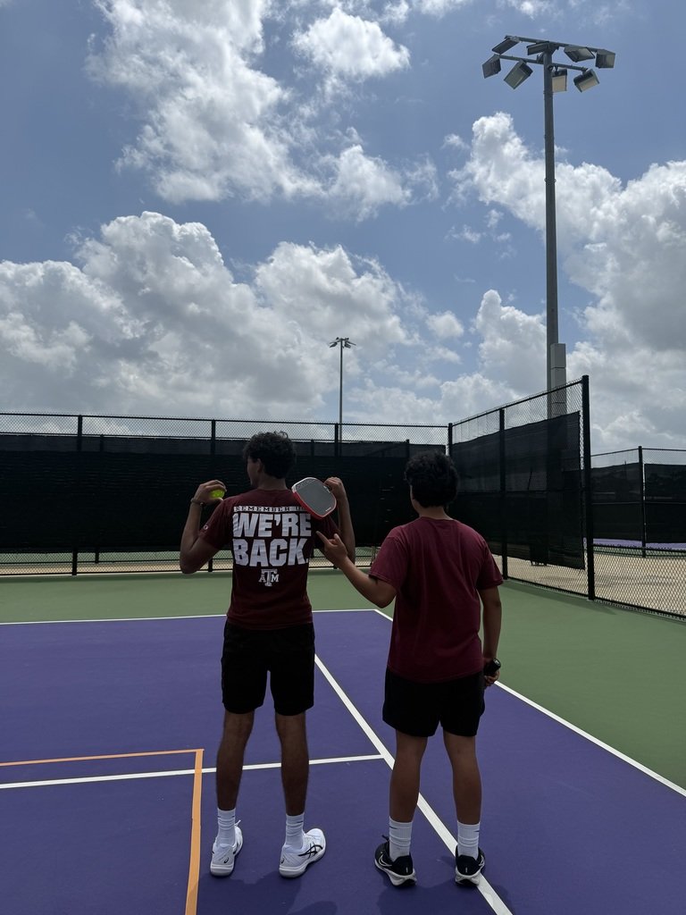 HumbleISD_SECHS's tweet photo. ⚔️ Knights. Paddles. Battle.
The 2nd Annual Pickleball Tournament is BACK 🏓🔥
Let’s see who runs the court. #HUMBLEISD @HUMBLEISD https://t.co/CuILIRqFcm