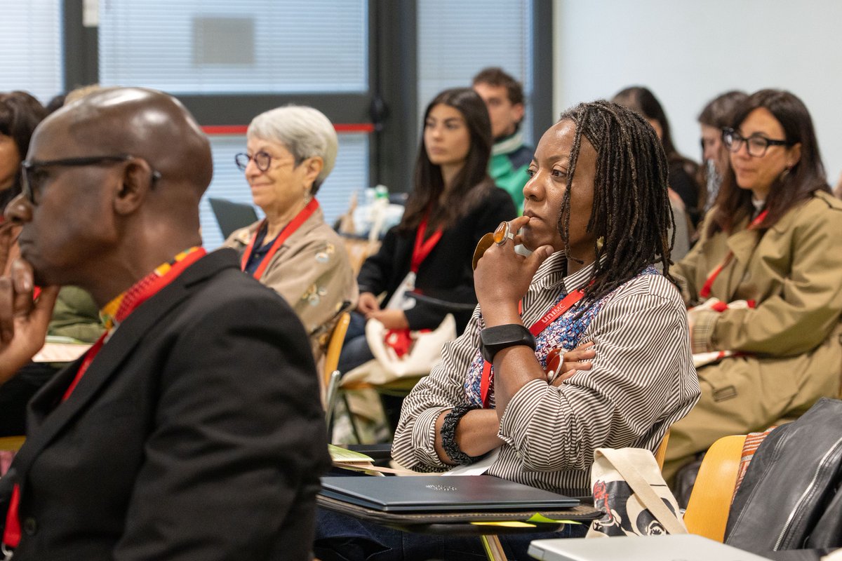 ILahrich's tweet image. À l’Université de Macerata, avec @MeryemAassid &amp;amp; Yousra Abdelmoumen, autour des subjectivités afro-descendantes. J’y interroge la citoyenneté et la #migration - ou plutôt la fabrique de la citoyenneté, comme prototype instable dans les contextes migratoires. 🧵