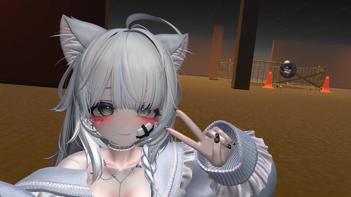 nemloi01's tweet photo. 第一次來後室啊...很刺激. https://t.co/cvHLwEkU3b