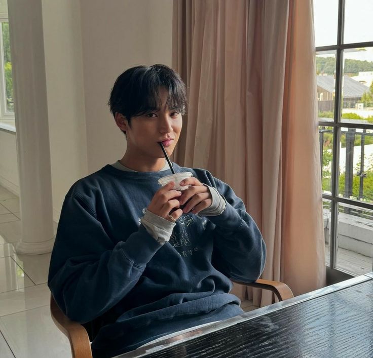 ❥︎ 전희진 tweet media