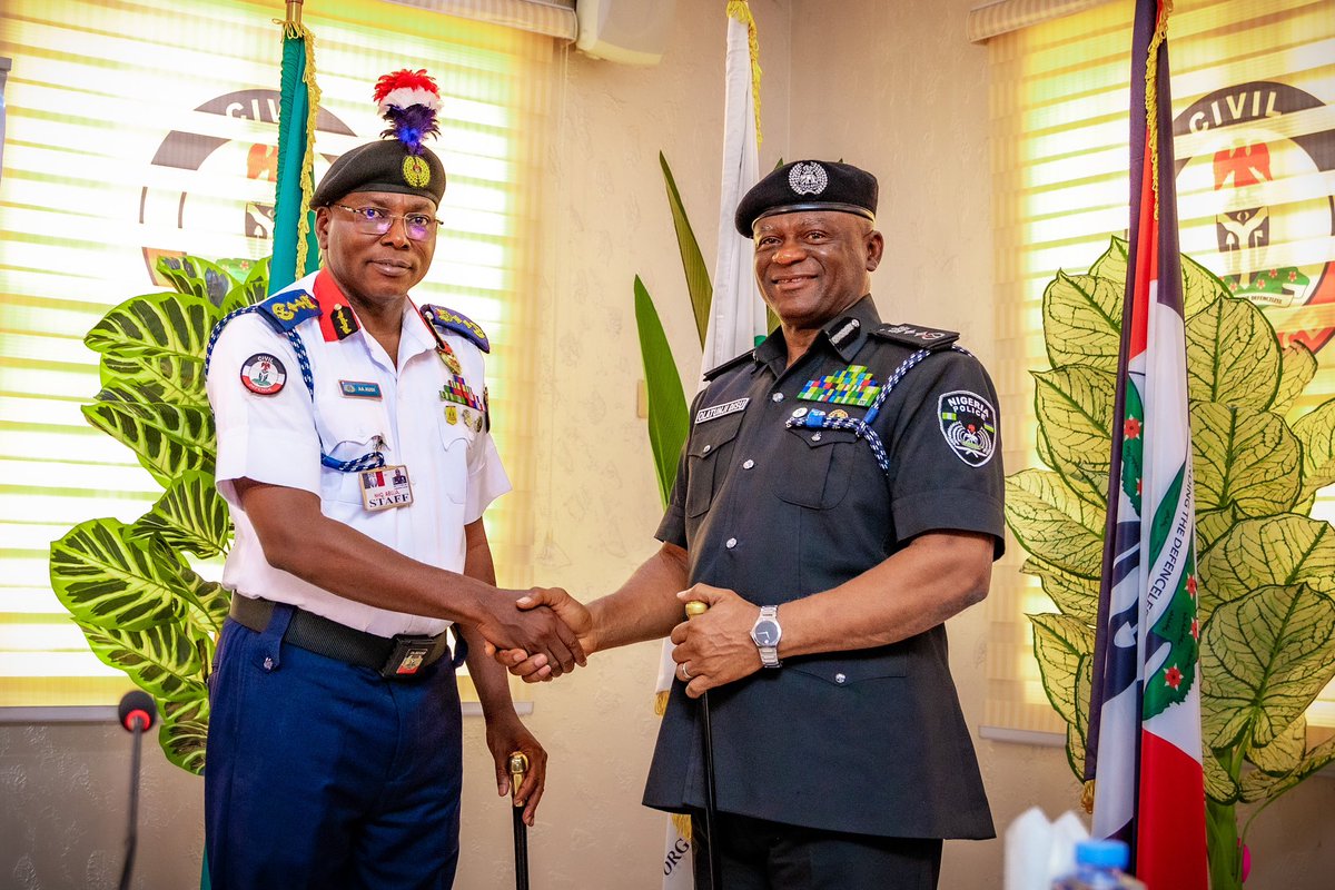 official_NSCDC's tweet photo. IGP Disu Pledges Stronger Security Synergy in Historic Visit to NSCDC Headquarters. 

During the engagement with Commandant General, Prof. Ahmed Abubakar Audi, both leaders reaffirmed their commitment to intelligence sharing, coordination, and unified operations. https://t.co/mQTNmRpEbR