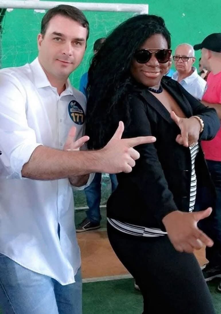 Negona do Bolsonaro tweet media