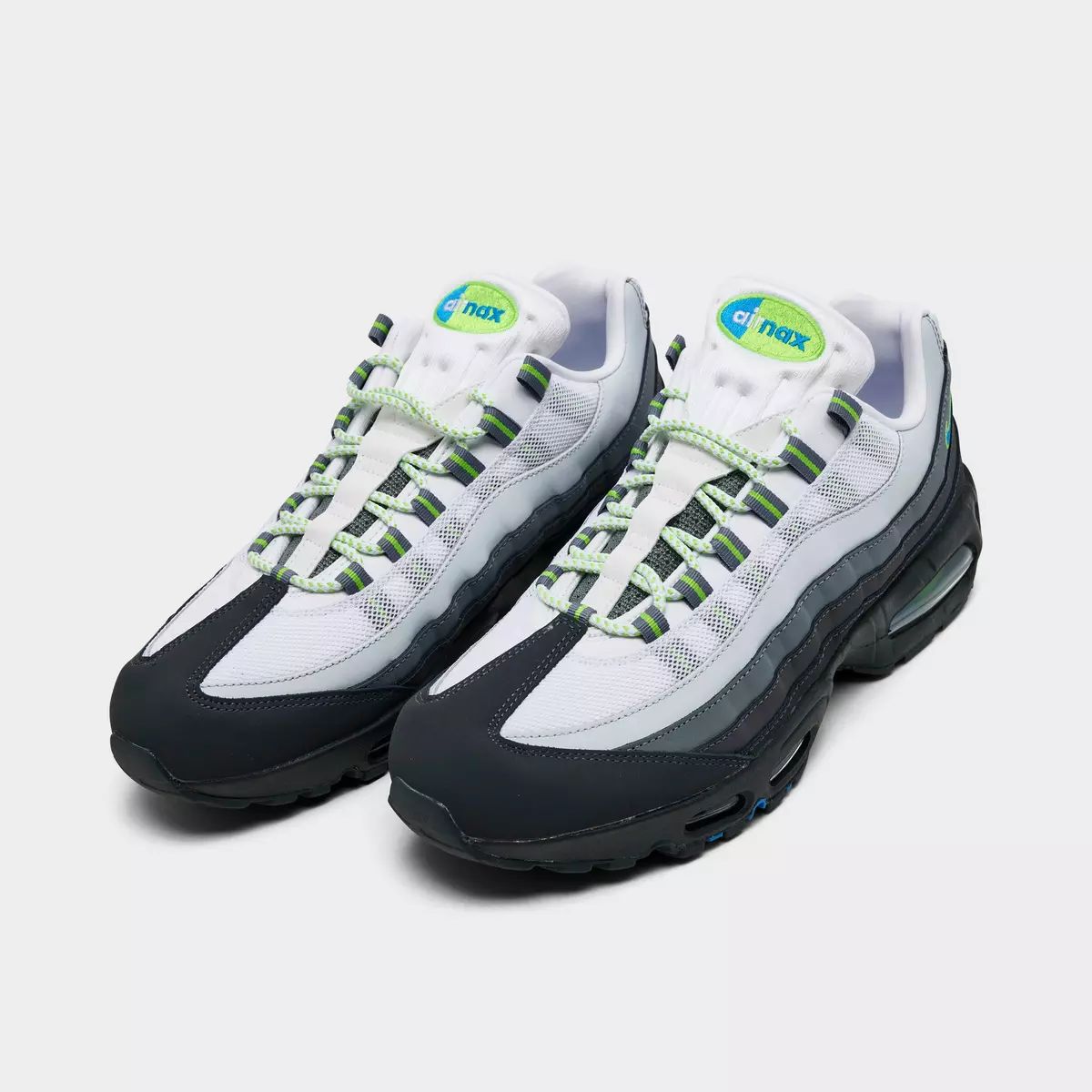 KicksFinder tweet media