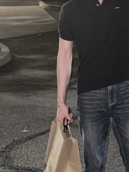 ในถุงนี้มันหนักกี่ตันนะ

#tthomastc