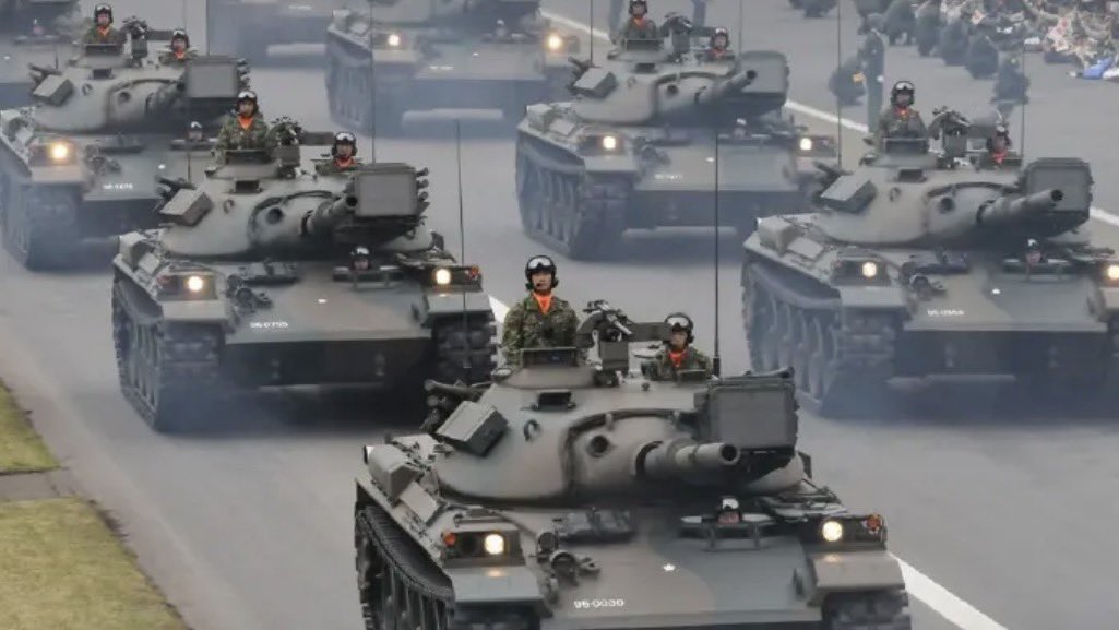 Aric Chen tweet media