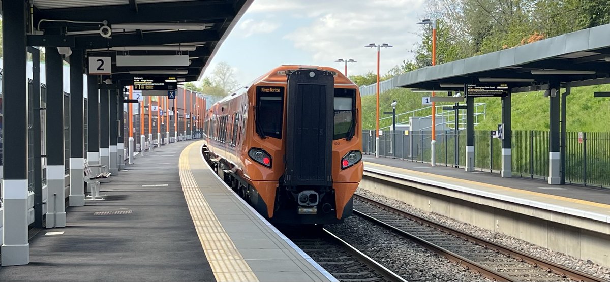 PlatformEdge1's tweet photo. Back in Birmingham again!

This time to visit the new Camp Hill stations and the new tram extension ✅ https://t.co/C04kGSprwS