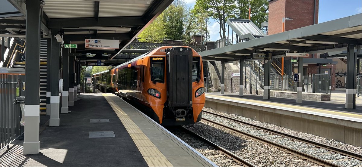 PlatformEdge1's tweet photo. Back in Birmingham again!

This time to visit the new Camp Hill stations and the new tram extension ✅ https://t.co/C04kGSprwS