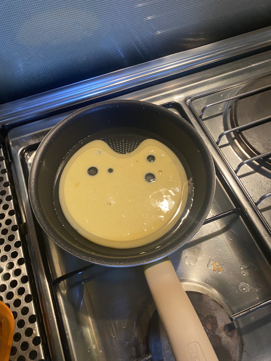 Narrator tweet media