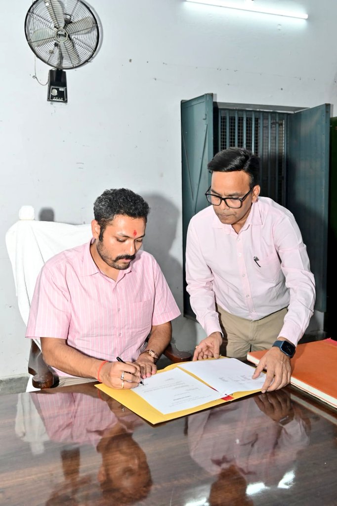 DM Bulandshahr tweet media
