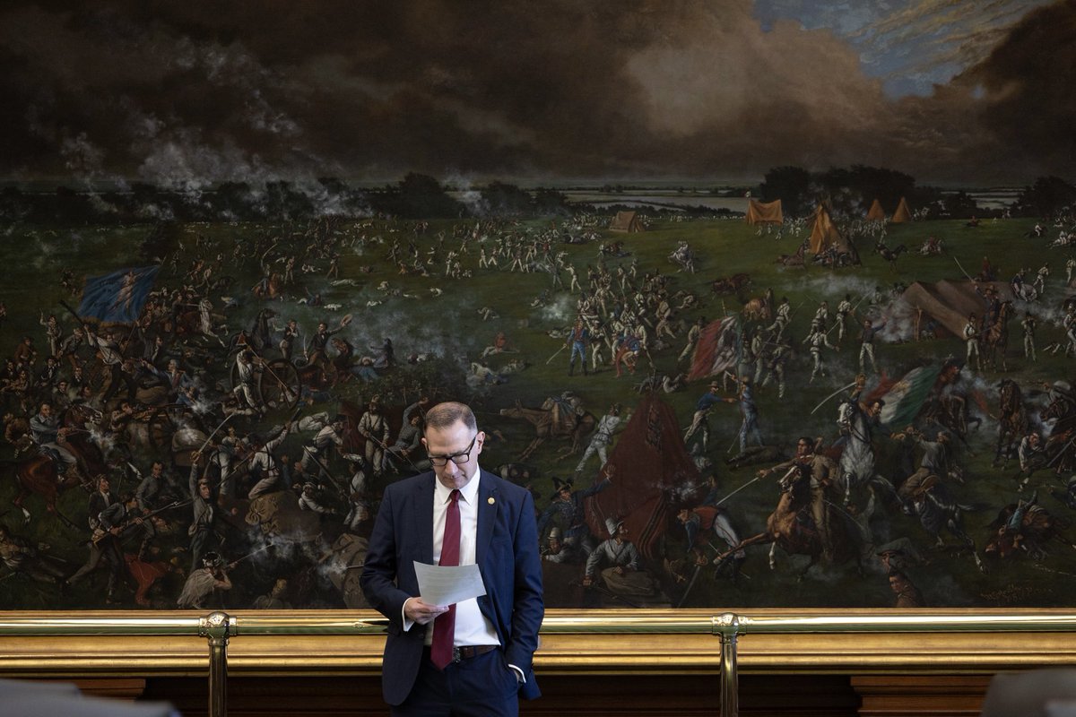 DrSchwertner's tweet photo. Today marks the 190th anniversary of the Battle of San Jacinto, the final battle of the Texas Revolution, when General Sam Houston led the Texan Army to victory in 18 minutes, securing independence from Mexico.

What an honor it is to serve in the Senate and walk past Henry McArdle’s powerful painting of that historic moment. It serves as a constant reminder of the courage and sacrifice that built Texas, and our duty as Texans to defend and protect the values that make Texas strong and prosperous.
