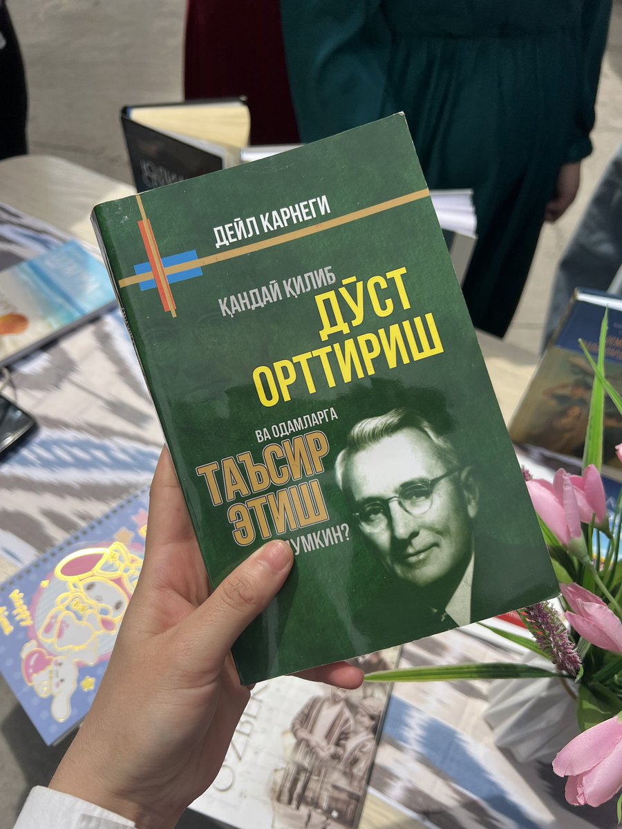🤍 tweet media