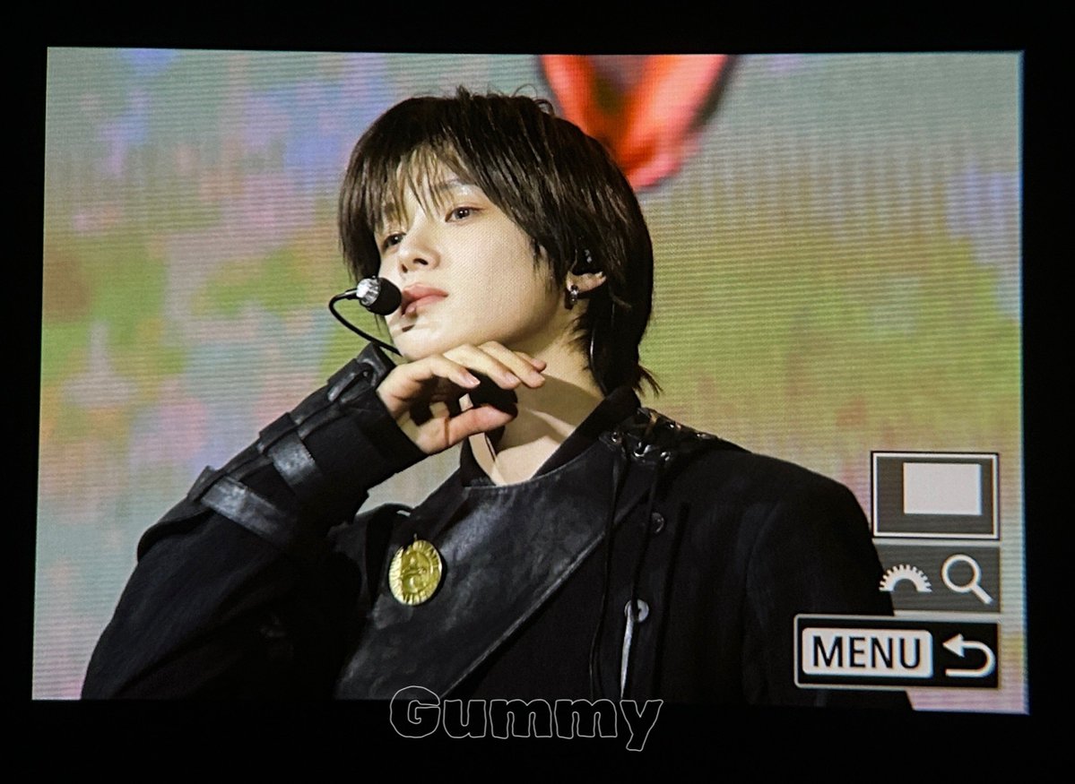 ૭υɱɱע tweet media