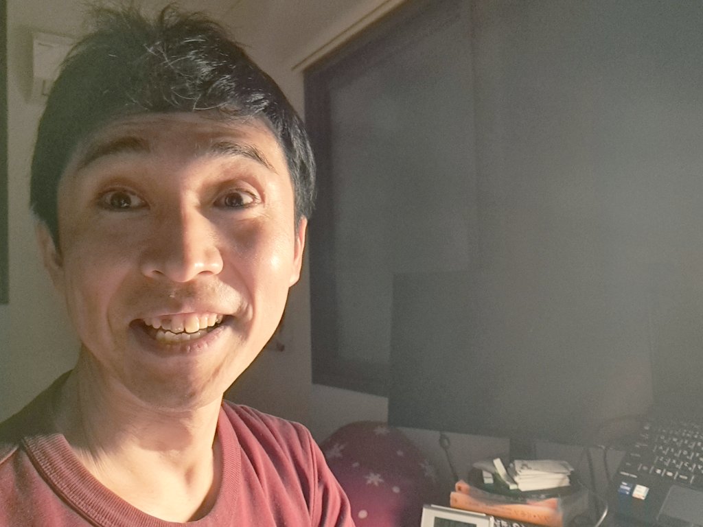 クニトモ tweet media