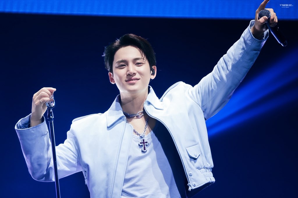 𝐏𝐡𝐚𝐧𝐭𝐨𝐦 𝟒𝟎𝟔 tweet media