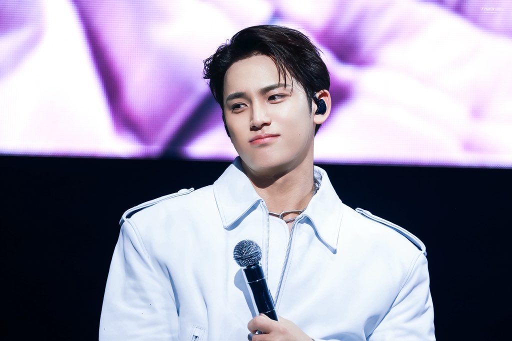 𝐏𝐡𝐚𝐧𝐭𝐨𝐦 𝟒𝟎𝟔 tweet media