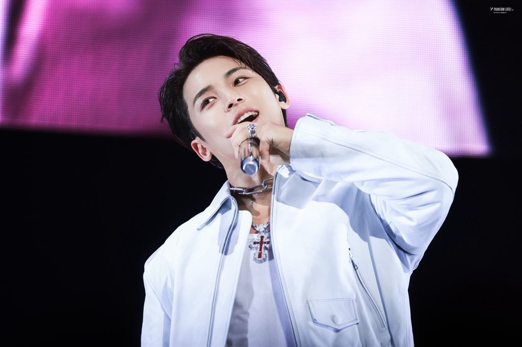 𝐏𝐡𝐚𝐧𝐭𝐨𝐦 𝟒𝟎𝟔 tweet media