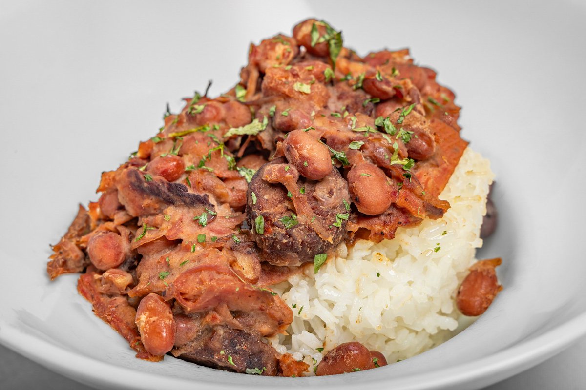 phyllisbrunch's tweet photo. Savor the soul of the South with our hearty Red Beans and Rice at Phyllis! Indulge in a comforting bowlful that's packed with flavor and love. 🍛❤️ #RedBeansAndRice #PhyllisEats https://t.co/26cj3RGYhS