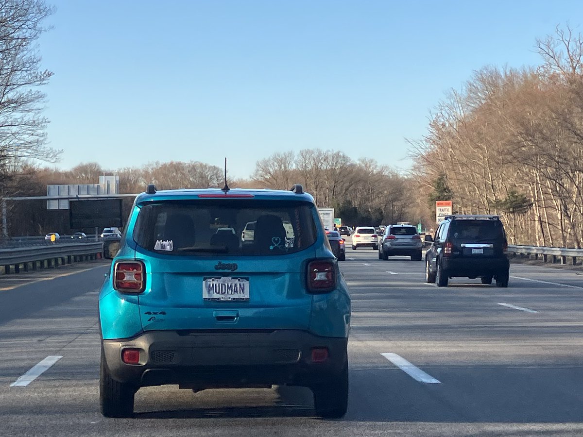 RI Vanity Plates tweet media
