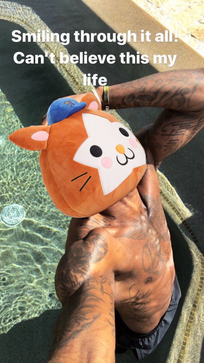 Xander tweet media