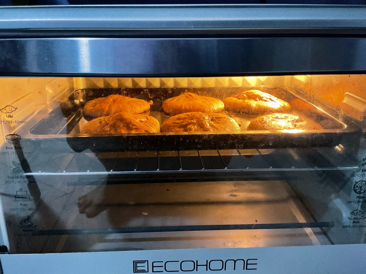 jenocutesy's tweet image. Baking sblm cooking di UTBK #Day10