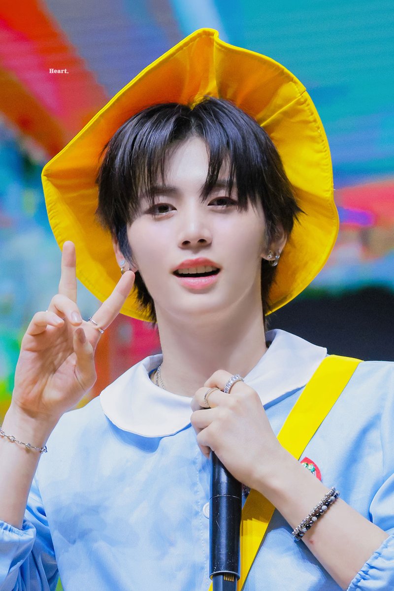 𝐳𝐢𝐩 tweet media