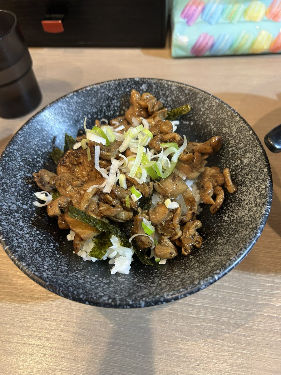 ンタロウ tweet media