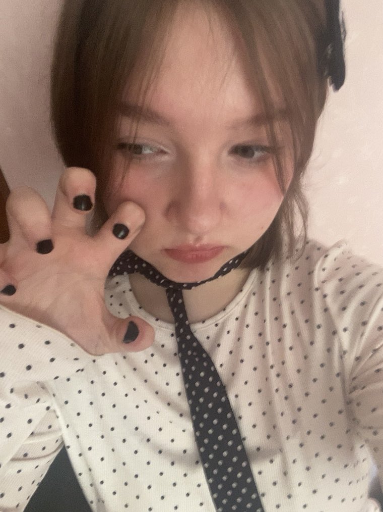 paulina ⊹ ࣪ ˖ luat era !! tweet media