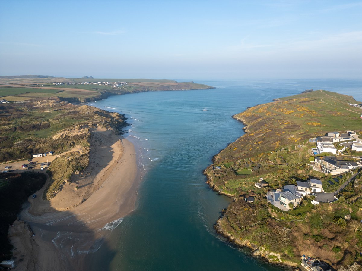 DroneStudio's tweet image. Anyone Guess the location in Cornwall ? 

#cornwall #geo