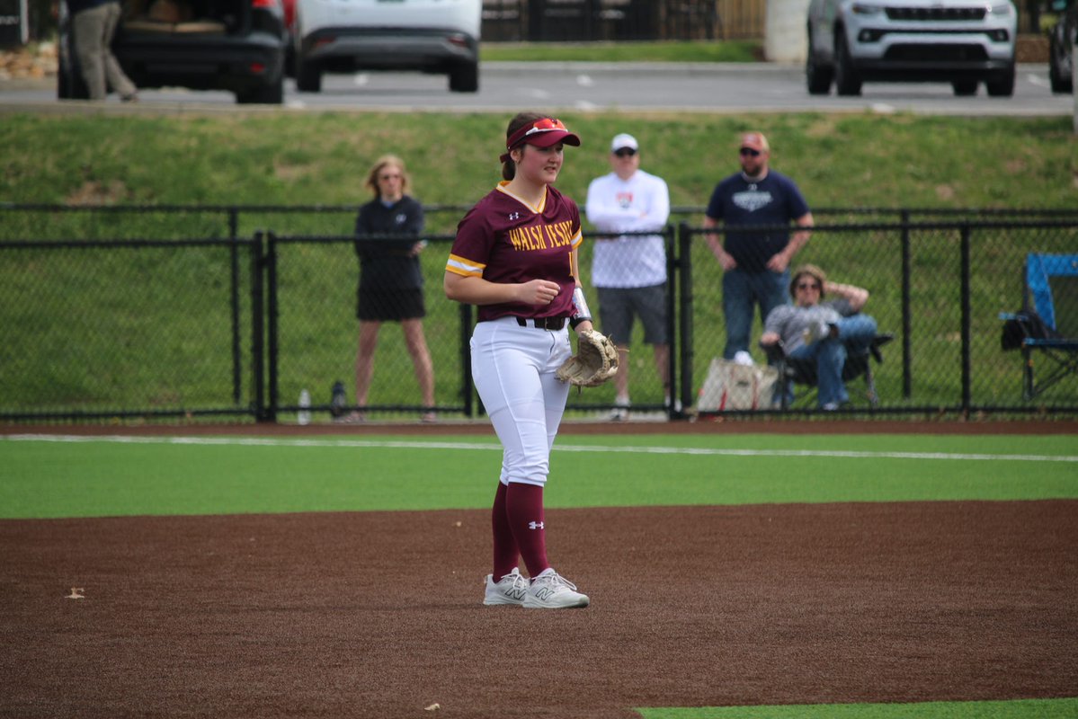 WalshJesuitSB's tweet image. Happy Birthday to our Senior Captain, #11 Claire Gardner! We hope you have an amazing day. 

#AMDG
#Finishthejob