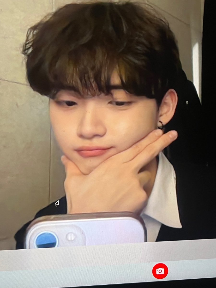 이지 tweet media