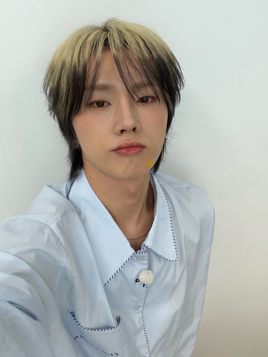 정남 tweet media