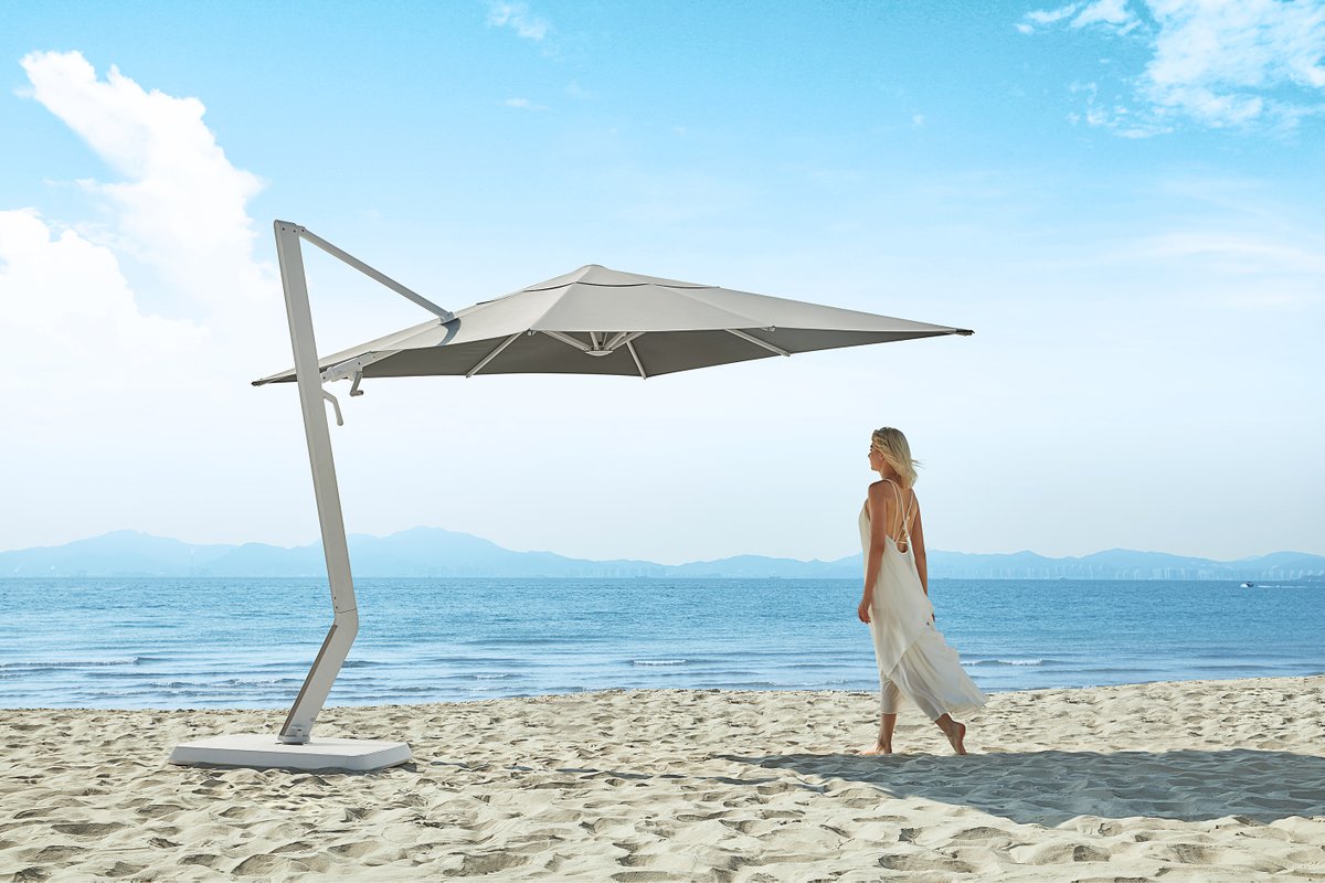 Higold_Usa's tweet image. 🛋The HIGOLD Wing series outdoor hanging parasols are not only incredibly stylish, but also a secret haven from UV rays. 
🥂Want to enjoy a cool summer in your backyard? 
👉 wix.to/jpAsaWr #outdoorlife #homedesign #sunscreen #parasol