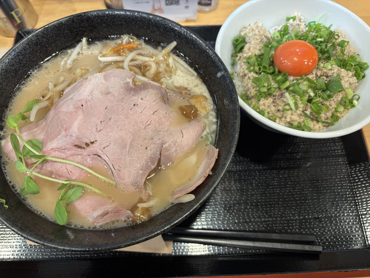 れんにき tweet media