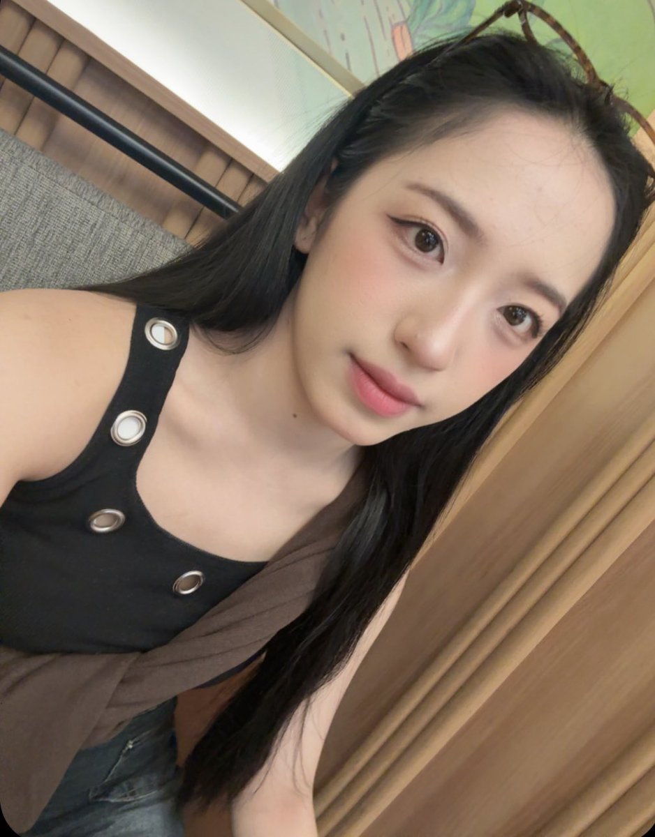 Desy Natalia tweet media