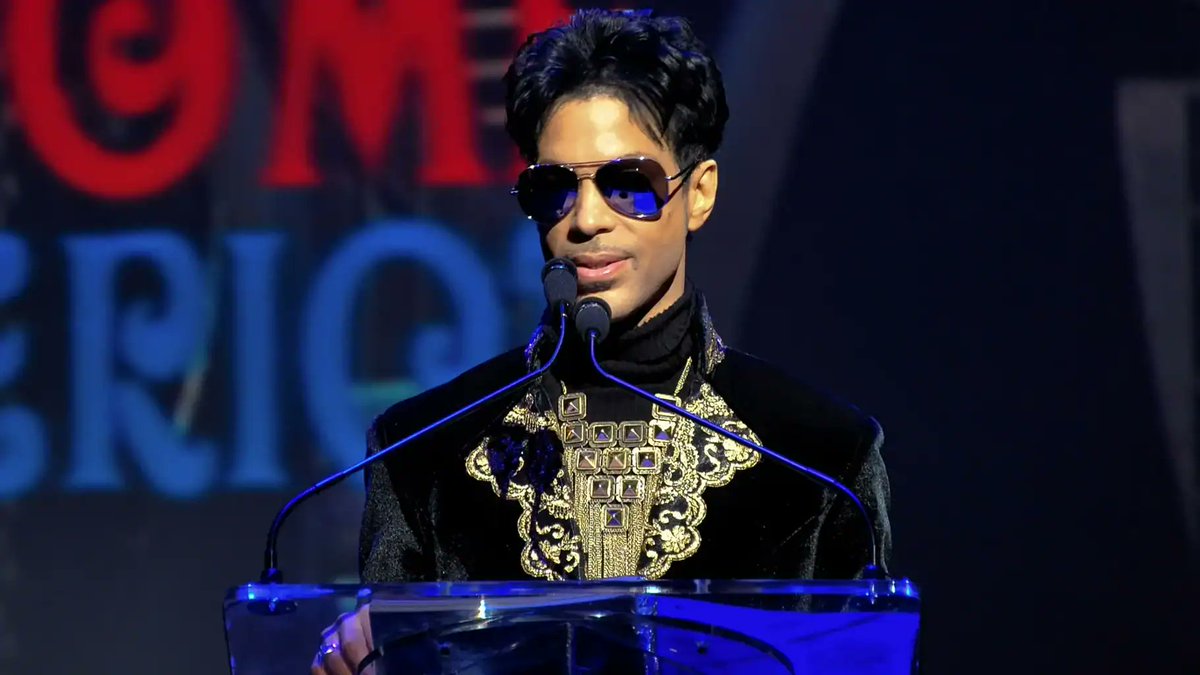 Plasticos y Decibelios tweet media