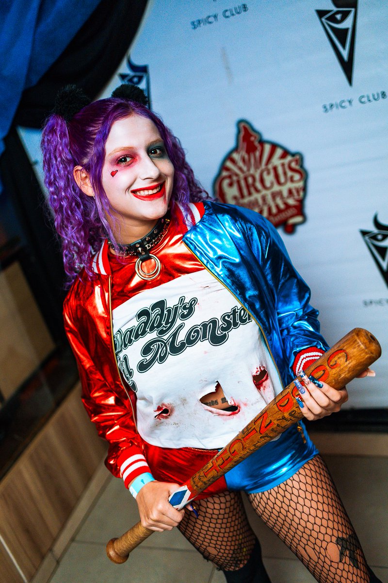 sallyoficial_'s tweet image. Harley avistada nas ruas de Gotan Citty 🌃 💜
.
Já conhece minhas plataformas? 👣
Priv4cy 🟠: privacy.com.br/@sallyoficial
Camera priv3 📷: cameraprive.com/br/little-sally
  *vídeos personalizados e caracterizados como quiser, orçamentos na DM* 
#harley #CosplayVibes #party #content