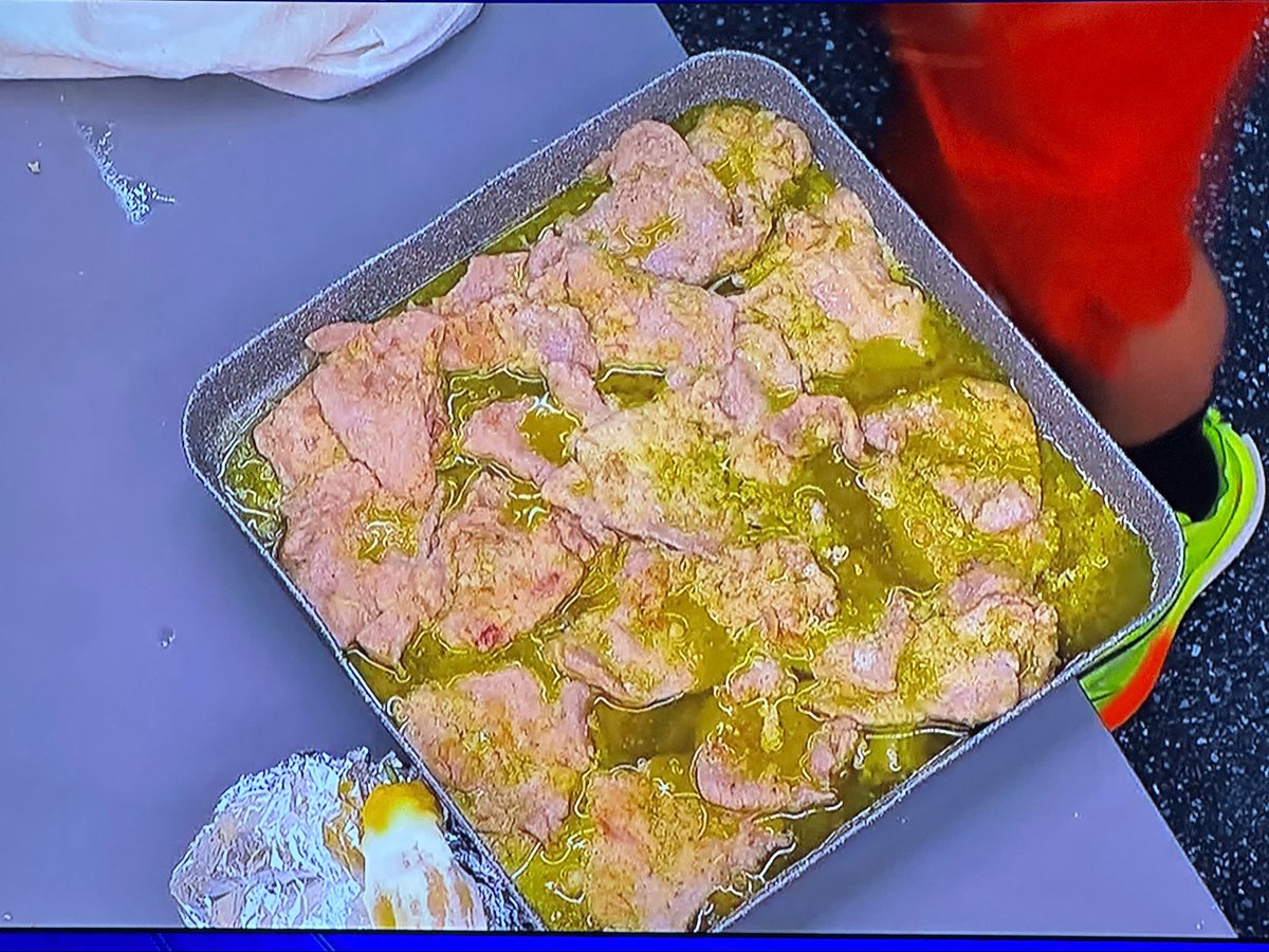 Non so se dopo tutto quest’olio li rivedremo ancora #GFVIP 🤣