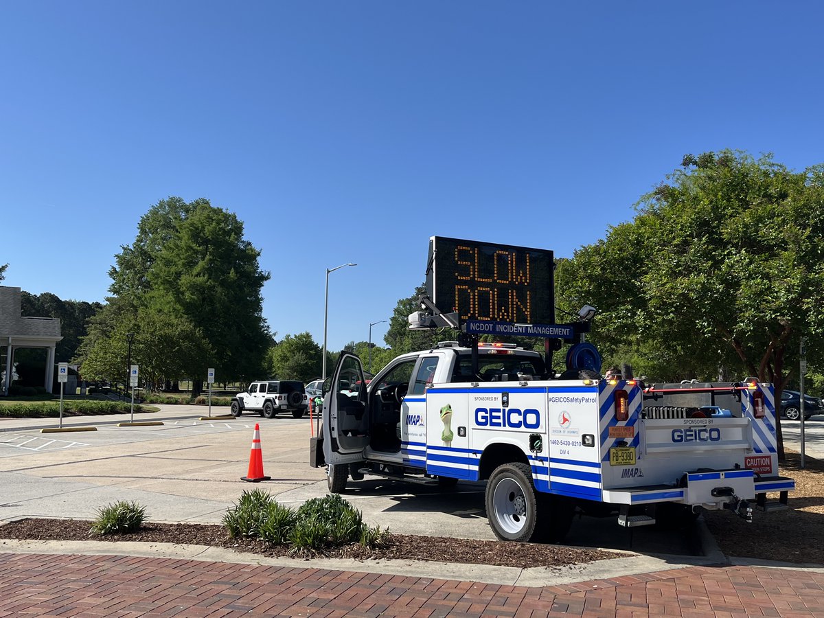NC_GHSP's tweet photo. We kicked off North Carolina’s Work Zone Awareness Week this morning. 

Leaders including GHSP Director Mark Ezzell, NCDOI Commissioner Mike Causey &amp; NCDOL Commissioner Luke Farley joined partners to remind drivers: slow down, stay alert and move over in work zones. #NWZAW https://t.co/1vEVdC39Gg